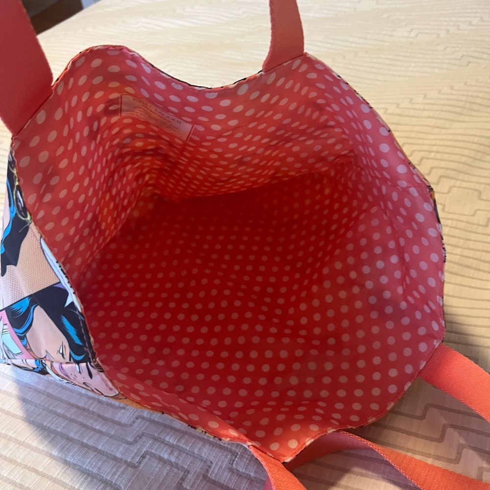 Women’s Pink Comic-Print Tote Bag - Picture 4 of 4